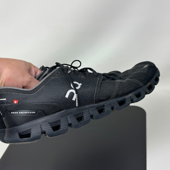 On Cloud helion running Training Shoes size 12 mens heel lining hole - Picture 13 of 15